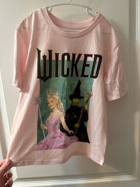 Wicked Girls' Short Sleeve Graphic Tee - Pink